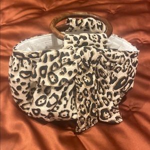 Anthropologie leopard print purse w/wood handle